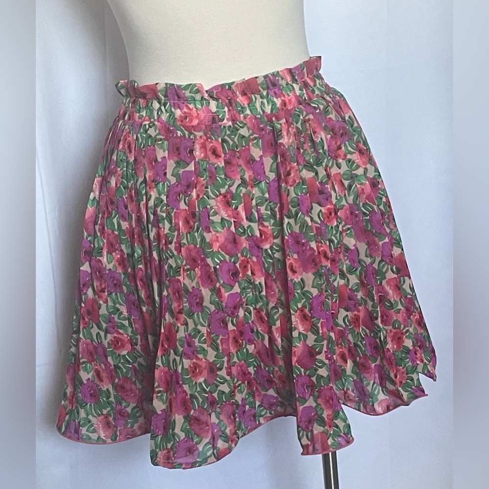 NWT. Endless Rose Pink floral skirt. - Picture 2 of 8